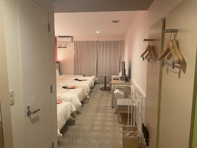 舞浜駅周辺にある三井ガーデンホテルの入口から見たバルコニーフォース