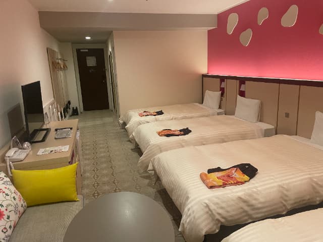 舞浜駅周辺にある三井ガーデンホテルの窓側から見たバルコニーフォース