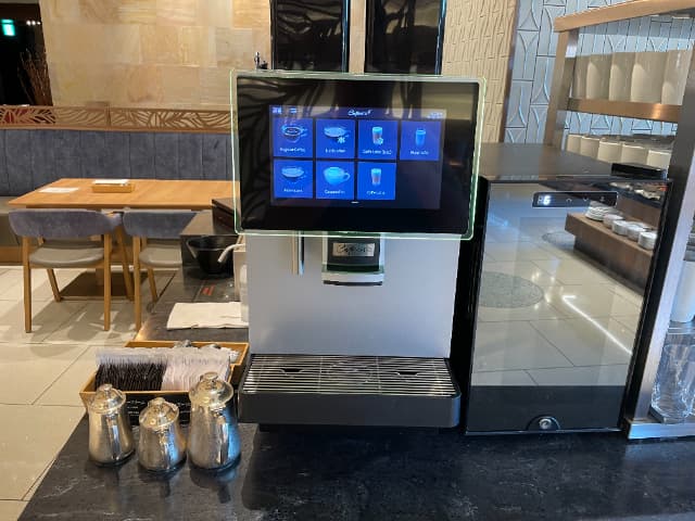 舞浜駅周辺にあるヒルトン東京ベイのコーヒーバリスタ