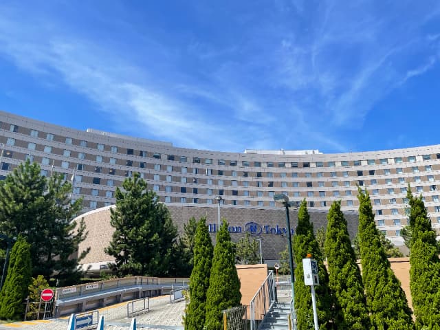 ヒルトン東京ベイ正面
