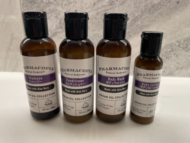 ハイアットリージェンシー東京ベイのシャンプー、コンディショナー、ボディウォッシュ、ボディローションの表面