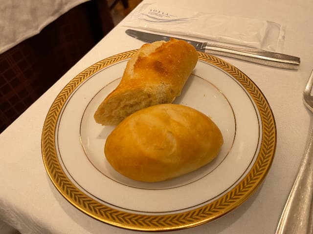 レストラン「ヴェル・ボワ」のパン
