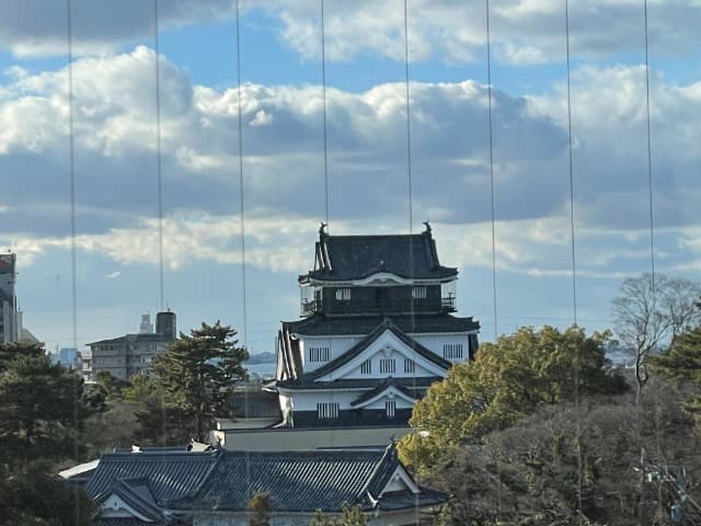 岡崎ニューグランドホテルのスタンダードツインから見た岡崎城