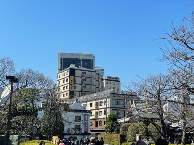 浅草寺敷地内から撮影した天然温泉 凌天の湯 御宿 野乃浅草別邸