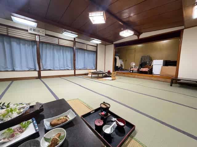伊勢屋旅館の食事会場